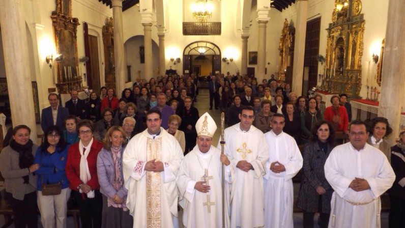 La Visita Pastoral a la Purísima Concepción de Brenes se inicia con una Eucaristía