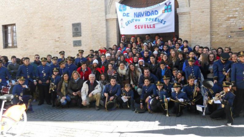 X Caravana solidaria de los jóvenes cofrades de Sevilla