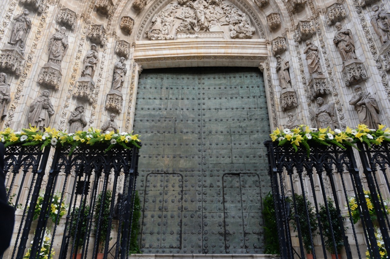 Apertura de la Puerta Santa de la Catedral de Sevilla en el inicio del Año de la Misericordia