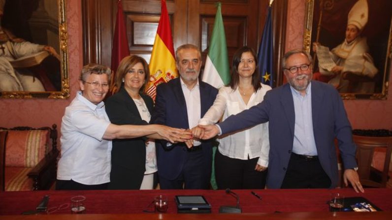 Convenio para la atención de personas sin hogar entre Cáritas Diocesana y el Ayuntamiento de Sevilla