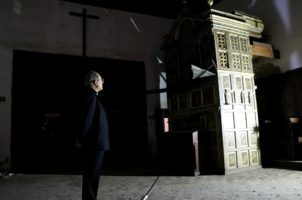 El Arzobispo visita la iglesia del monasterio de Santa Clara