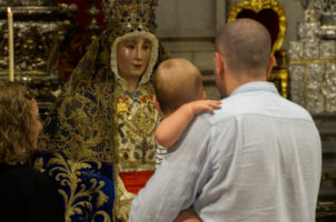 Besamanos Virgen de los Reyes 2019