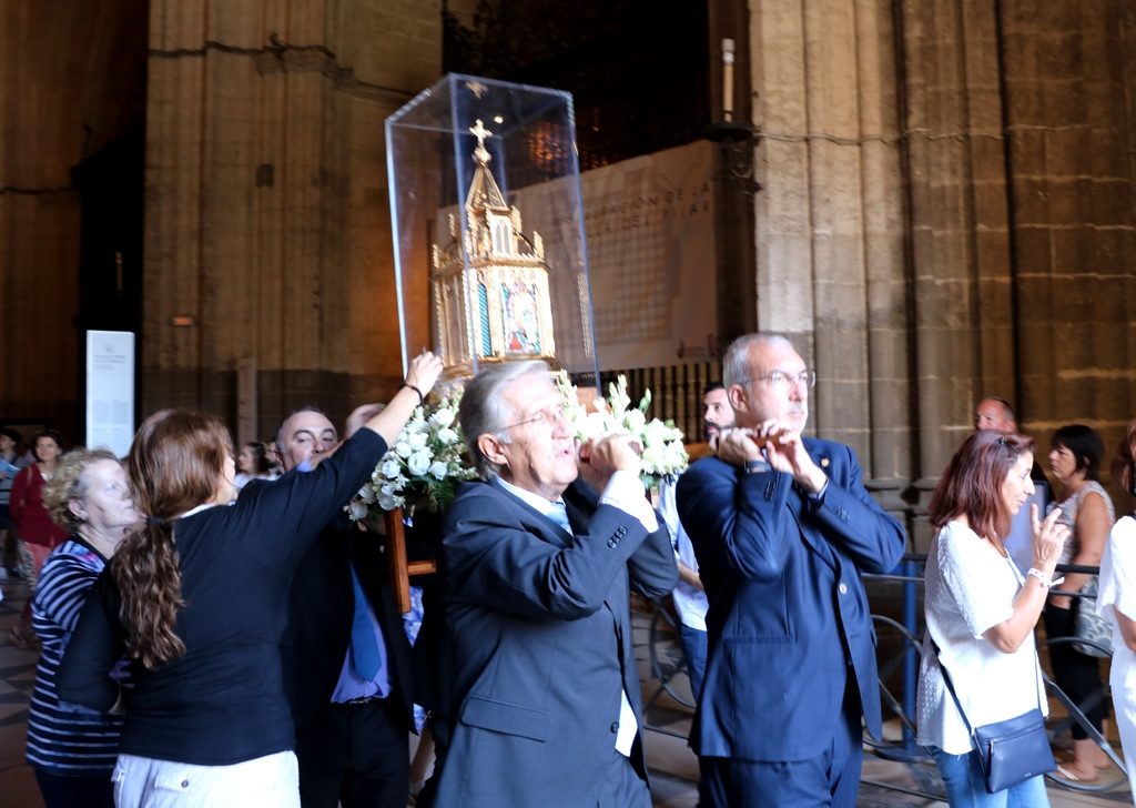 Las reliquias de Santa Bernardita serán veneradas hoy en la Parroquia de San Vicente