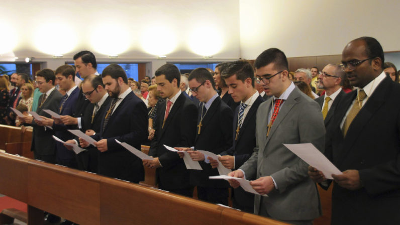 El Seminario celebra la toma de cruces de diez nuevos seminaristas