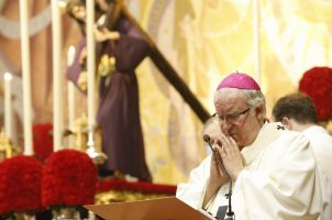 Eucaristía presidida por el arzobispo de Sevilla en la Santa Misión del Gran Poder