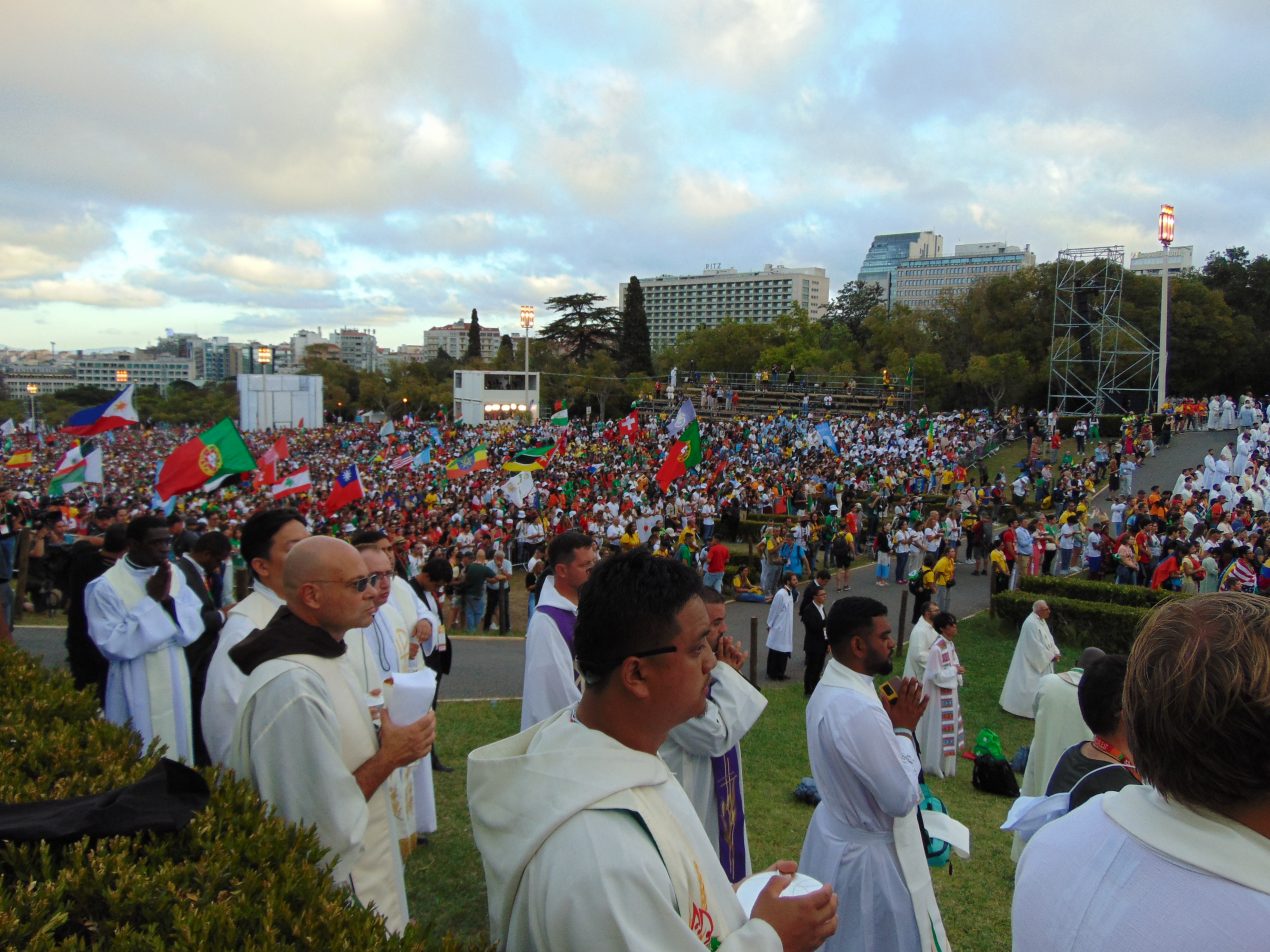 Misa de apertura de la JMJ presidida por el cardenal patriarca de Lisboa