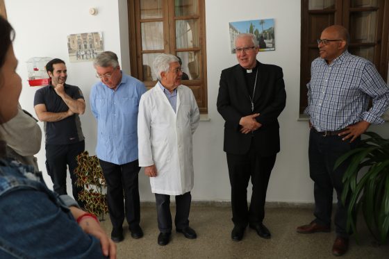 Comedor San Juan de Dios, Sevilla, monseñor Saiz Meneses (11)