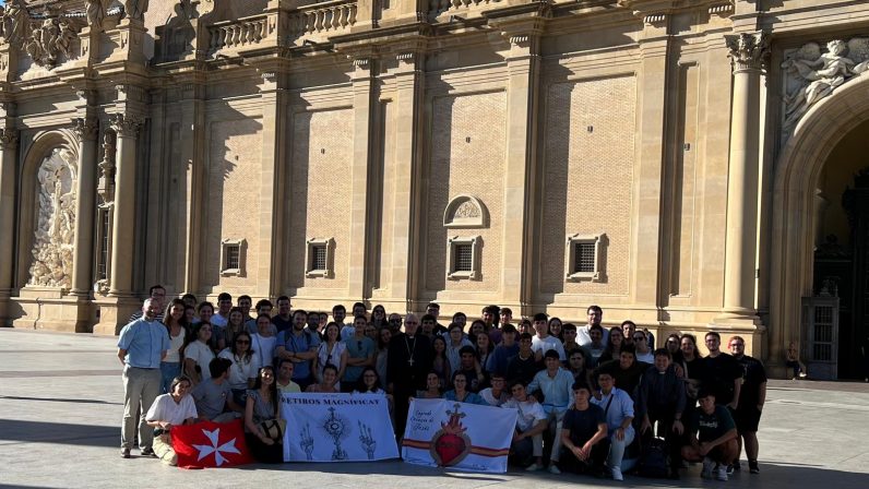 70 jóvenes sevillanos peregrinan esta semana a Javier, Navarra