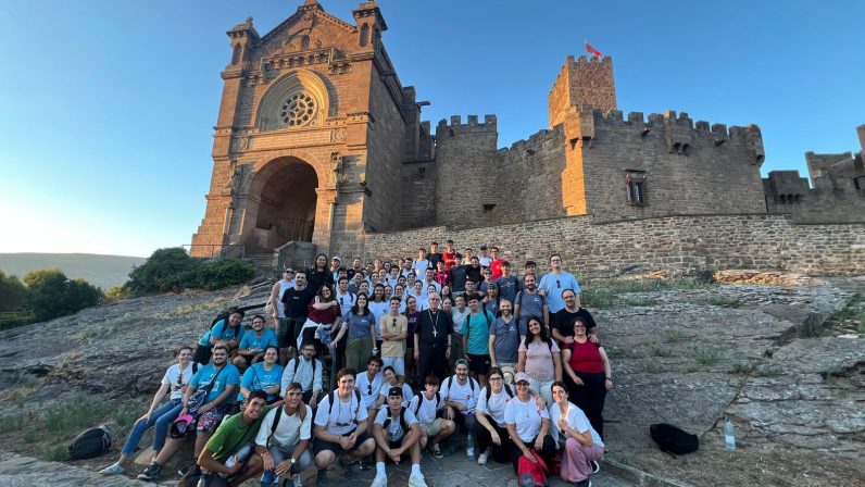 Oración, discernimiento y contemplación fueron los ejes centrales de la peregrinación juvenil a Javier (Navarra)