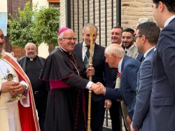 Monseñor Saiz Meneses preside la Eucaristía por el 25º aniversario de la coronación de la Virgen del Valle de Écija