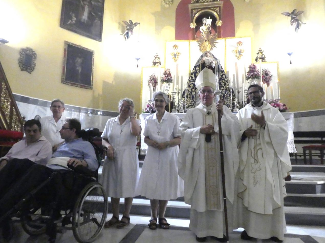 Toma de posesión del sacerdote Atef Keryakes, párroco de los Sagrados Corazones y San Juan Bautista, de San Juan de Aznalfarache