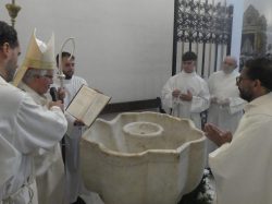 Toma de posesión del sacerdote Atef Keryakes, párroco de los Sagrados Corazones y San Juan Bautista, de San Juan de Aznalfarache