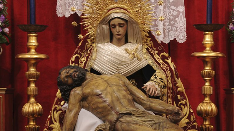 La Virgen de la Piedad y el Cristo de la Misericordia. Capilla de Ntra. Sra. de la Piedad (Sevilla)