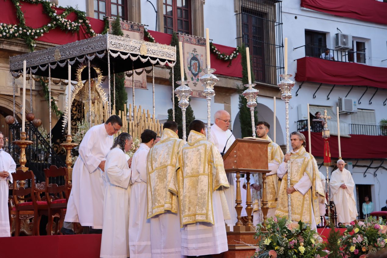 Misa de coronación de Nuestra Señora y Madre de la Soledad de Marchena