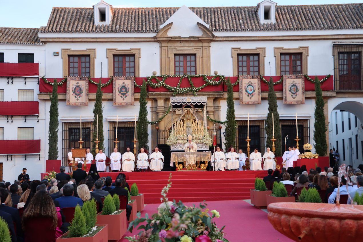 Misa de coronación de Nuestra Señora y Madre de la Soledad de Marchena