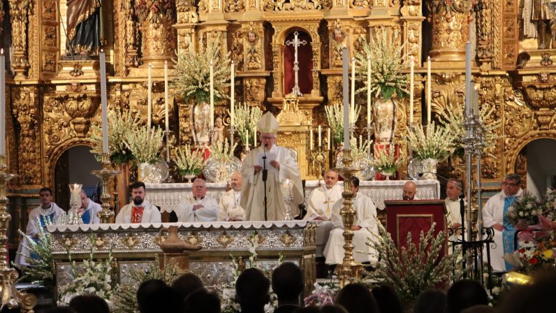 Monseñor Saiz Meneses en el Santuario de Consolación de Utrera: «Es una devoción relevante y entrañable”