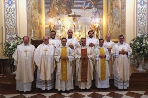 Toma de posesión del sacerdote Jesús Medina Pou, párroco de Santiago el Mayor (Los Corrales) 