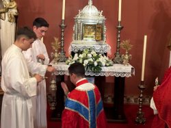 Toma de posesión del sacerdote José Iván Martín Pascual, párroco de San José (Coria del Río)