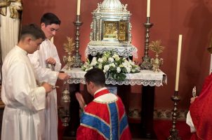 Toma de posesión del sacerdote José Iván Martín Pascual, párroco de San José (Coria del Río)