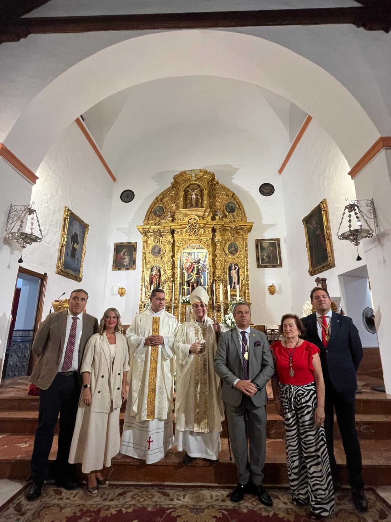 Toma de posesión del sacerdote José Manuel Pineda Benítez, párroco de San Cristóbal Martir, Burguillos y de San Ignacio de Loyola (El Viar-Alcalá del Río)