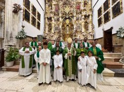 Toma de posesión del sacerdote Manuel Ávalos, párroco de San Sebastián y Santa María, de Estepa