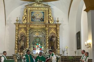 Toma de posesión del sacerdote Camilo Castillo, párroco de Ntra. Sra. de la Fuensanta (Corcoya)