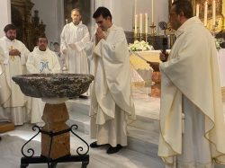 Toma de posesión del sacerdote José  Francisco Durán, párroco de Ntra. Sra. de la Asunción (Osuna)