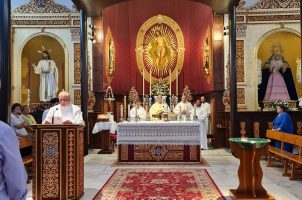 Toma de posesión del sacerdote Manuel Sánchez de Heredia, párroco de Ntra. Sra. del Amparo y San Fernando (Dos Hermanas)