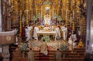 Eucaristía por el 300 aniversario de la consagración del templo de la Parroquia Santa María Magdalena de Sevilla