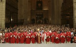 Monseñor Saiz Meneses: “Felicito a los maestros y educadores por el coraje que demostráis eligiendo este camino y perseverando en él”